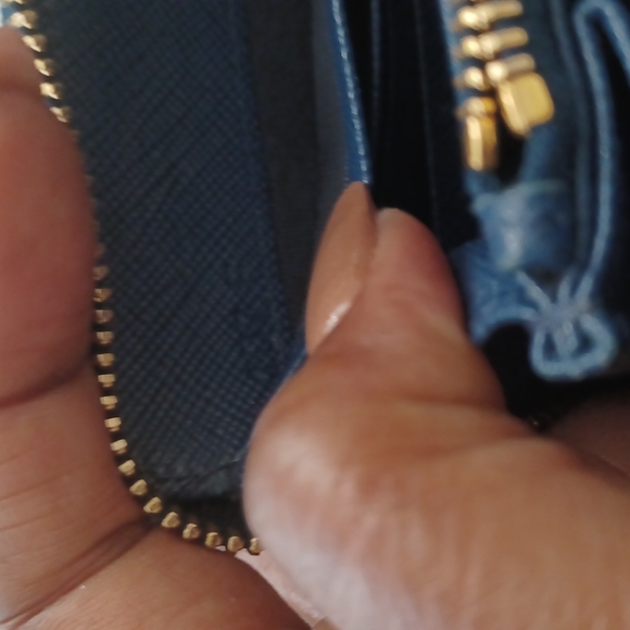 Prada wallet - Picture 4 of 7